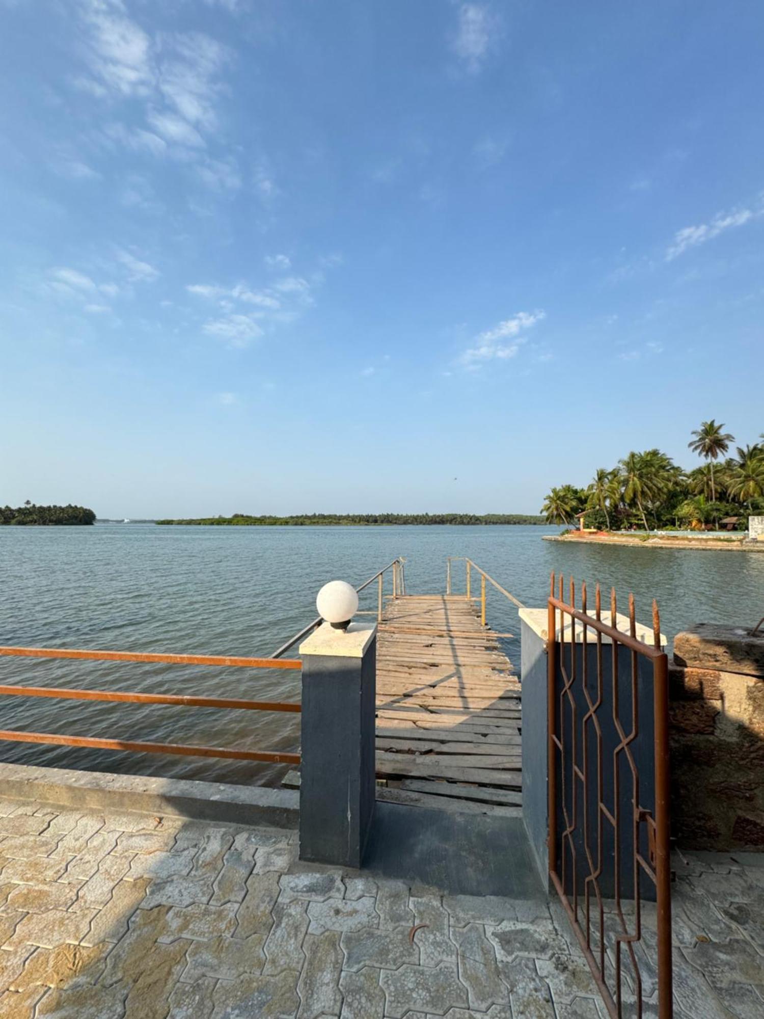 The Backwater Homestay Udupi Bagian luar foto
