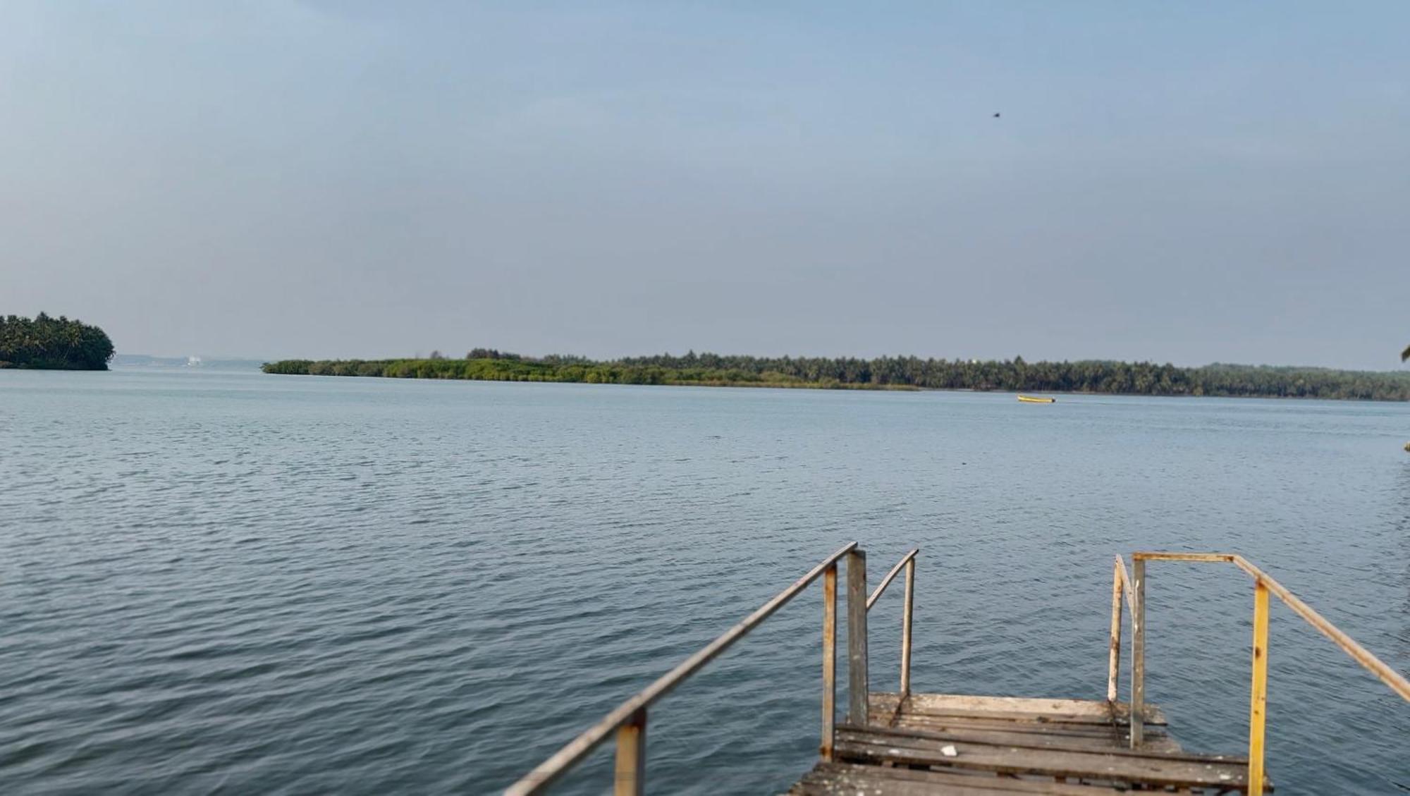 The Backwater Homestay Udupi Bagian luar foto