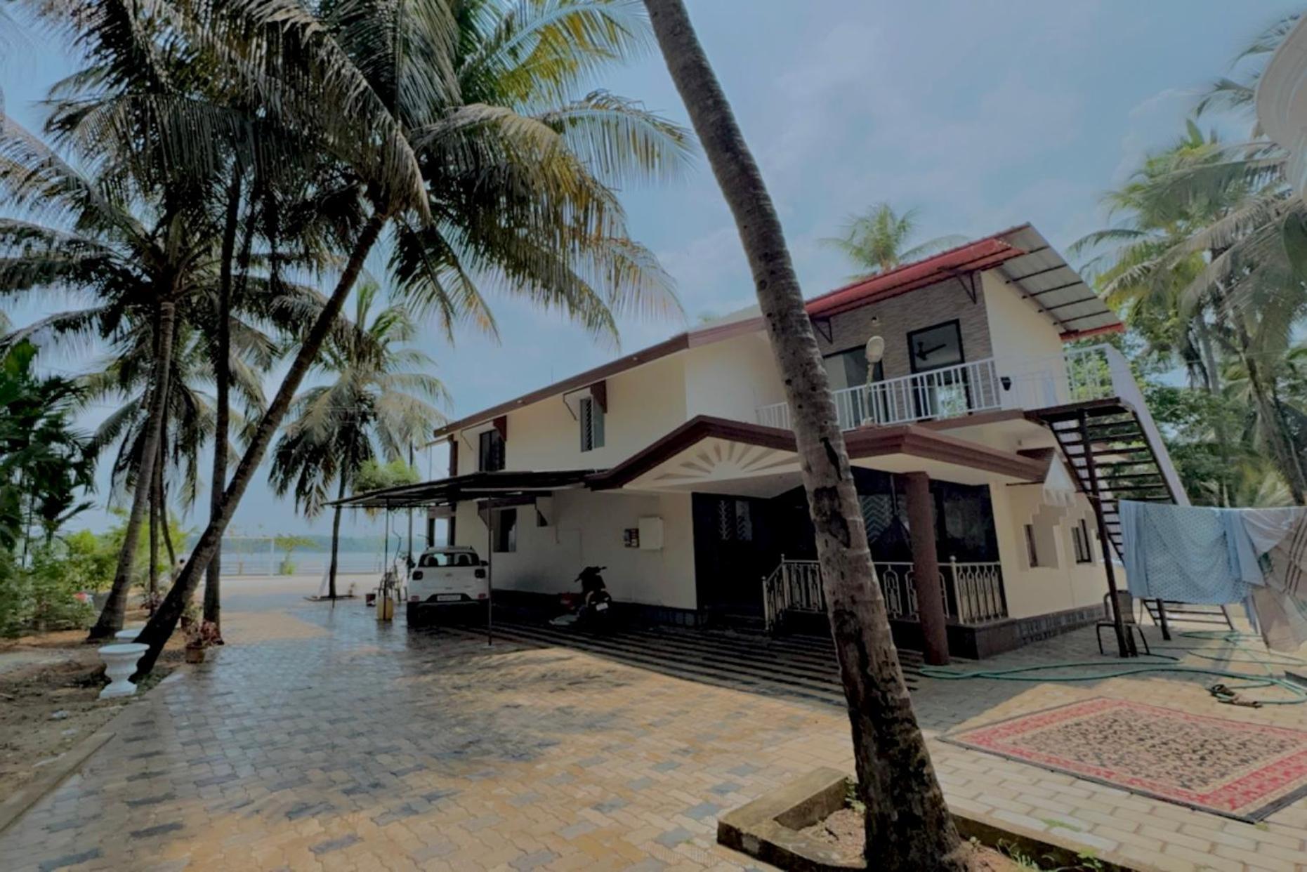 The Backwater Homestay Udupi Bagian luar foto